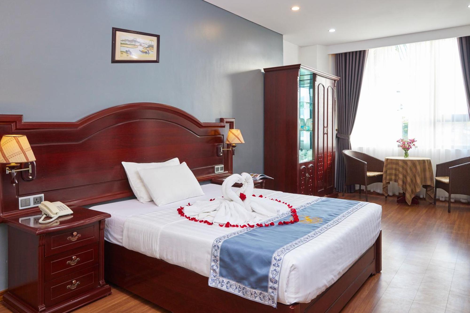 Gieng Ngoc Sea Moutain View Cat Ba Hotel Dong Khe Sau Екстериор снимка